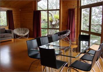 Parekura Bay Lodge  - Russell