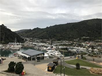 Astonishing Views Superb Waterfront Apartment - PICTON