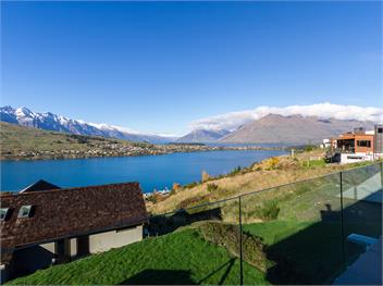 Scenic Hot Tub Haven on Queenstown Hill - Queenstown