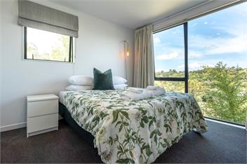 NEW Sunny Family Friendly home with SPA near everything - Waiheke