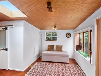 Olde Beach Lux - Waikanae