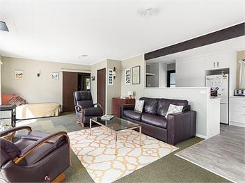 Lake House and Studio (Bachcare) - Lake Rotoiti
