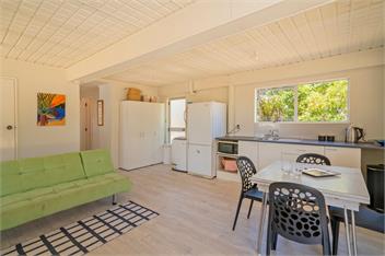 The Black Shack (Bachcare) - Cooks Beach