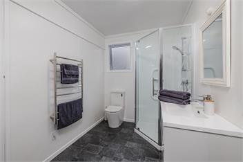 Waterfront Beach House (Bachcare) - Paihia