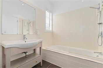 Sandy Jandal - Russell Cottages - Bay of Islands