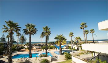 Apartment on Marine Parade - MOUNT MAUNGANUI