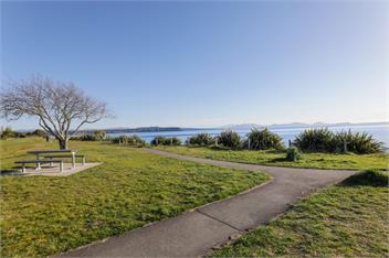 Five Mile Yay (Bachcare) - Taupo