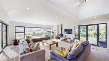 Kiwiesque - Luxury Lodge Vineyard Accommodation - Napier