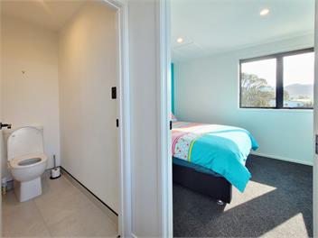 Hosts on the Coast Hillview Hideaway - Waihi Beach