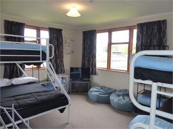 Snowed Inn (Bachcare) - Ohakune