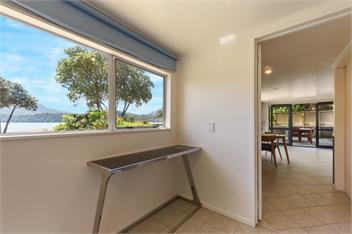 Linkwater Wonder (Bachcare) - Picton