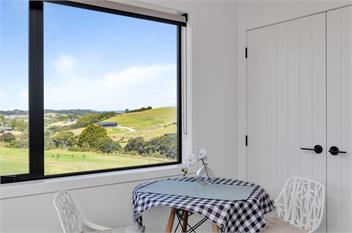 Central Couples Retreat (Bachcare) - Mangawhai