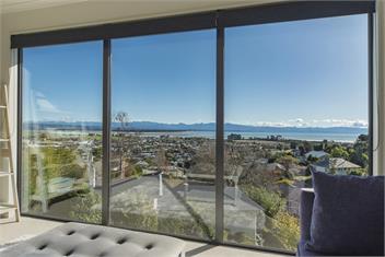Blue Water Views - Tahunanui