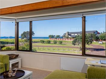 Beachfront Landing (Bachcare) - Pauanui