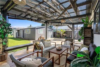 Arkhos (Bachcare) - Whitianga