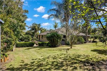 Riverside paradise with jetty and garden - Kerikeri