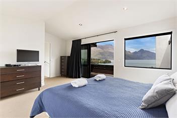 Central 4 BDR Home | WI-FI | Views | Free Parking - Queenstown