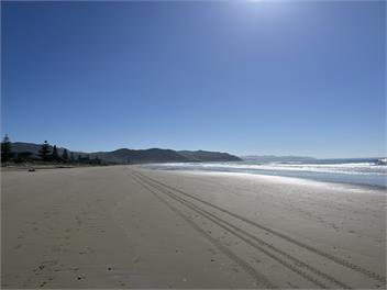 Beachfront Beach House with Ocean Views from every room - even from the Hot Tub! - Waimarama