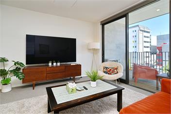Christchurch CBD · Balcony · Walk Everywhere - 180 on Hereford - 