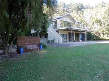 Te Mahia "The Boat Shed" - Marlborough Sounds