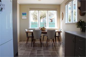 Palm Tree House - Motueka