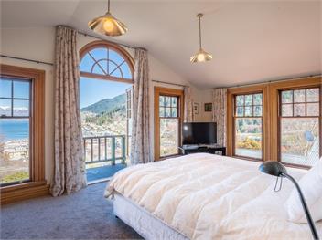 McAlister House (Bachcare) - Queenstown