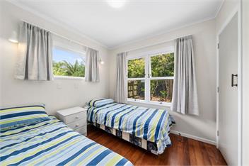 Blue Gate Cottage (Bachcare) - Waikanae Beach