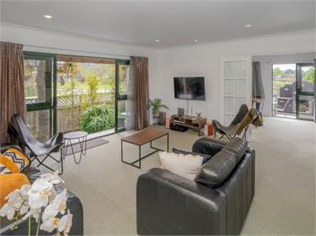 Manaia Magic (Bachcare) - Tairua