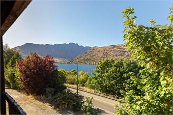 Affordable Room in Frankton Road - Queenstown - Queenstown