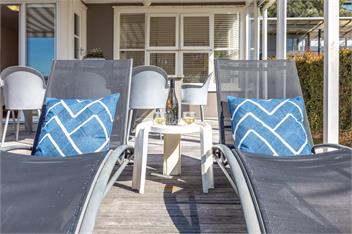 BACH ON THE BEACH - Coast & Country - Waiheke Island