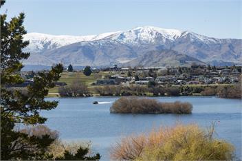 Willow Waters | Lakeside luxury with all day sunshine - Queenstown