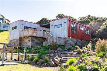 Whero Pods (Bachcare) - Mangawhai