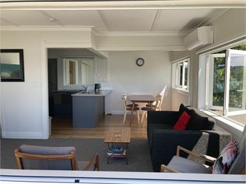 RAGLAN - STUNNING HARBOUR VIEWS - Waikato