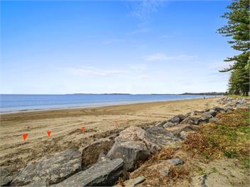 Poolside Waterfront (Bachcare) - Orewa