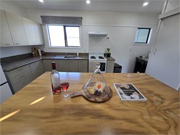 Appleton Beach Stay - OPOTIKI