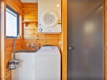 Seabreeze Surf House (Bachcare) - Whitianga