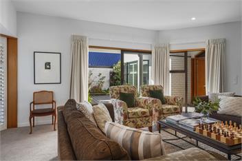 Stylish Fendalton Townhouse (Bachcare) - Christchurch