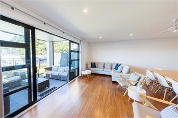High End “Waterfront” Marina Villa - Tairua