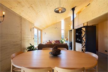 Jacks Point Earth House, Mountain View & Fireplace - Jacks Point
