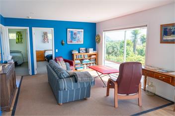 Nikau Beach holiday house - 