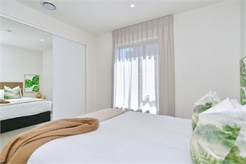 Christchurch CBD · Balcony · Walk Everywhere - 180 on Hereford - 