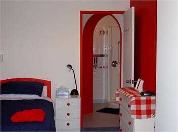 Ocean View Apartments: The Harbour Suite - Oamaru