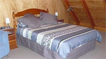 Manuka Lodge - Authentic log chalet with outdoor spa - Mount Lyford