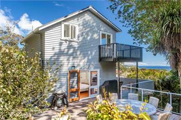 ONETANGI VISTA : Coast and Country - Waiheke Island