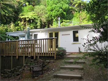 Cherith House & Cottage Bay of Many Coves - Queen Charlotte Sound