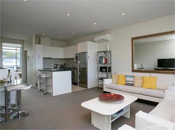 Marinaside Villa (Bachcare) - Taupo Central