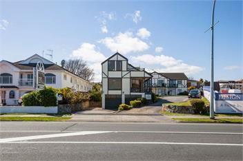 Fenworth (Bachcare) - Taupo Central