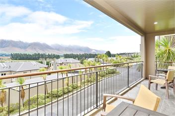 High Country Villa 250 - Terrace Downs - Windwhistle