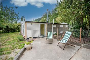 Matagouri Cottage (Bachcare) - Port Levy