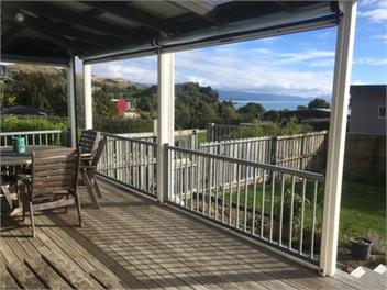 Walk Down the Drive to the Beach - Takaka